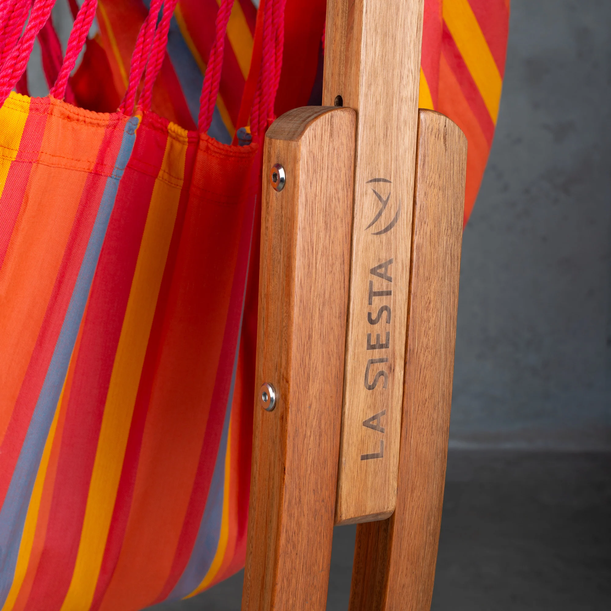 Udine Outdoor Toucan - Hängesessel Outdoor mit Gestell aus FSC®-zertifiziertem Eukalyptus - Image 3